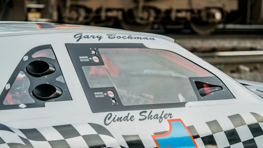 Детали экстерьера Chrysler LeBaron Race Car 1987 года  (фото 20 из 129)